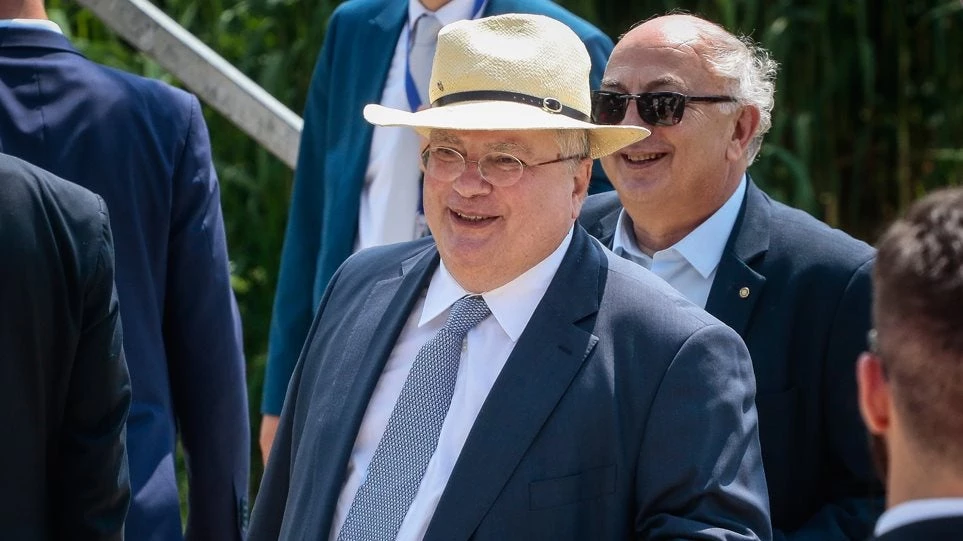 Ερωτηματικό η στάση των βουλευτών της Κίνησης «Πράττω» του Κοτζιά